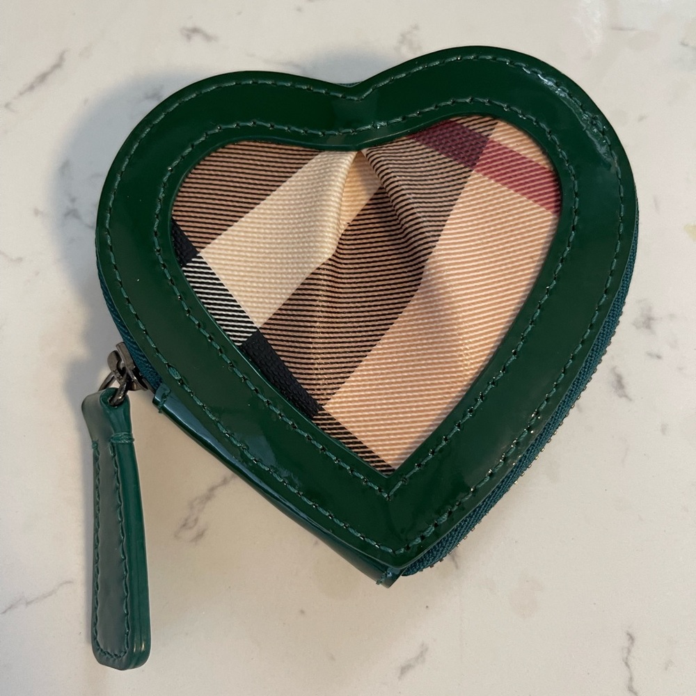 Authentic BURBERRY green Nova Check Heart Coin Purse